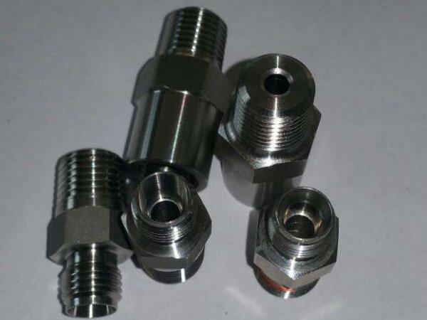  鋁合金加工中避免零件變形的方法